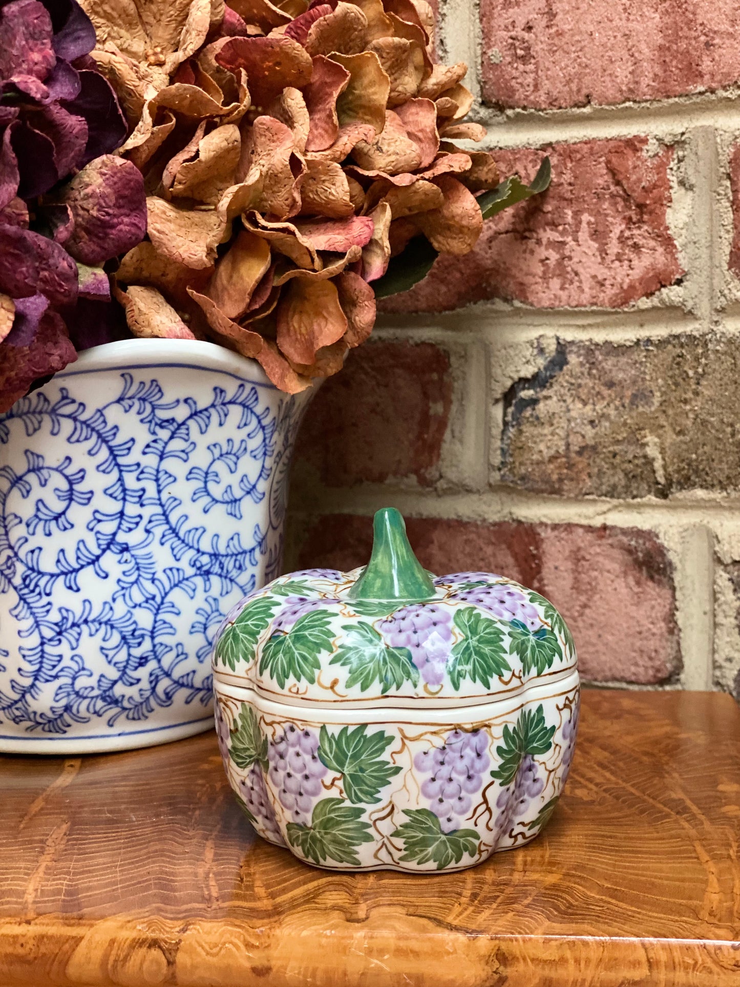 Pretty Grapevine Pumpkin Shaped Trinket Box